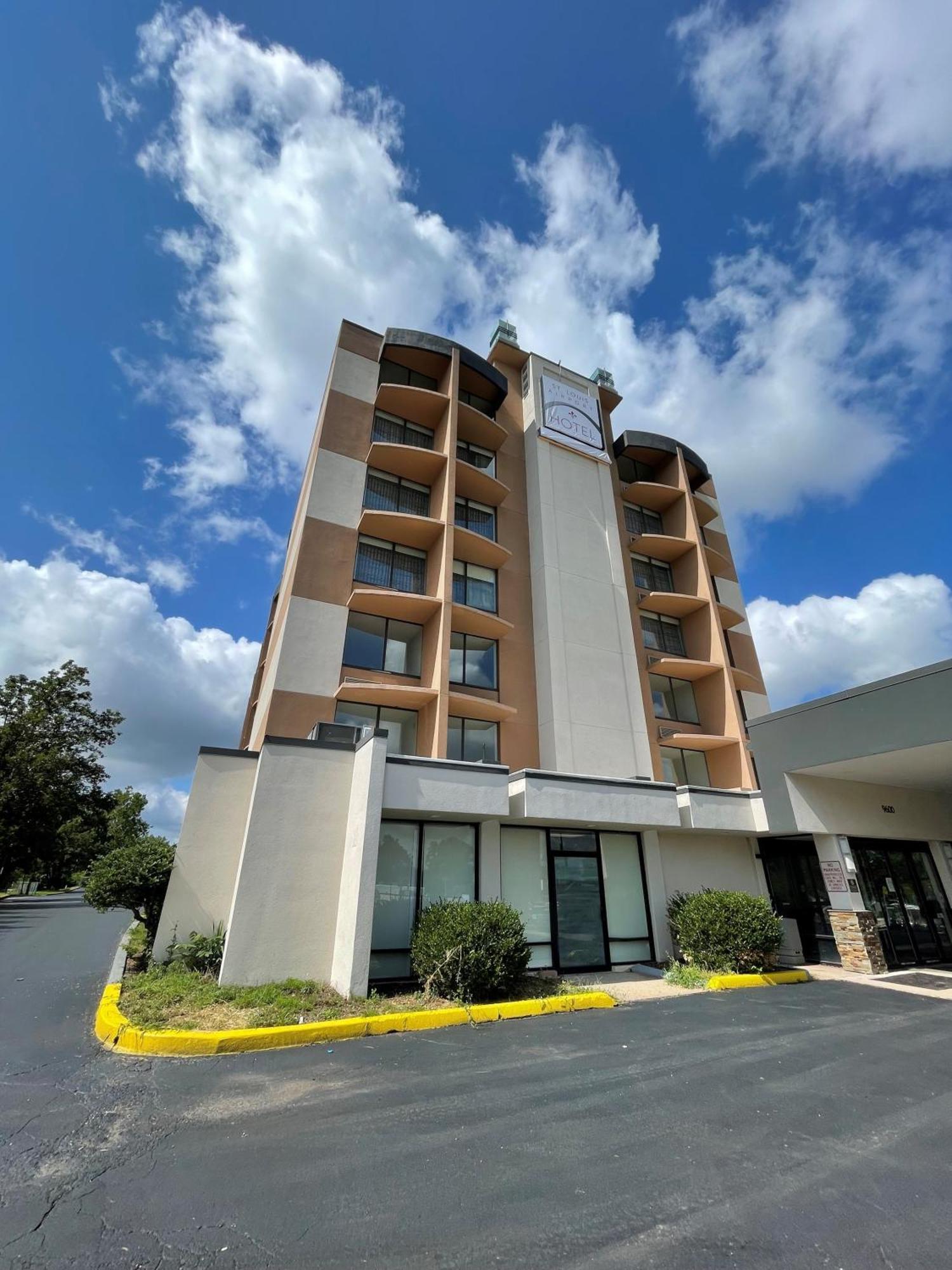Saint Louis Airport Hotel Woodson Terrace Eksteriør billede